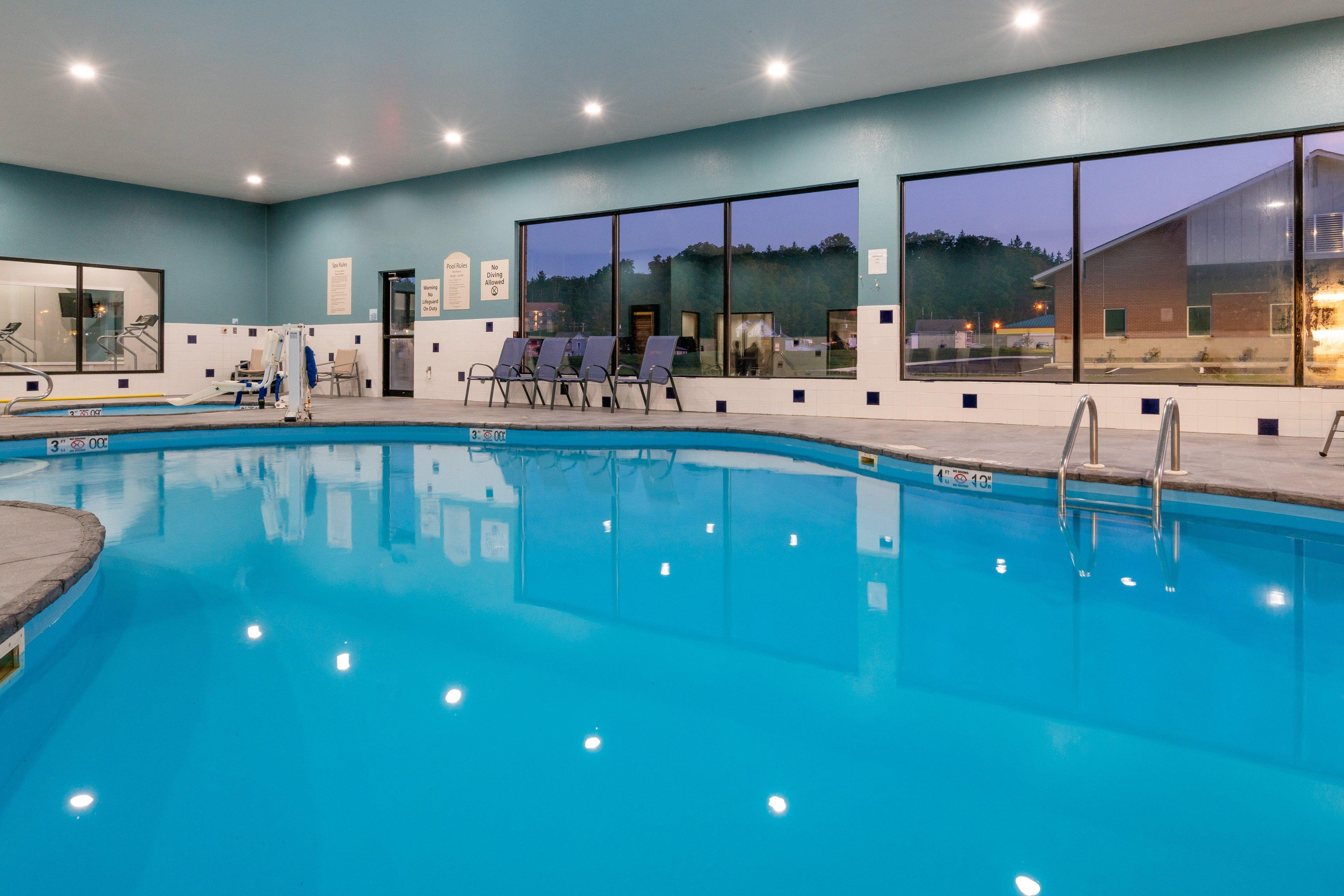 Holiday Inn Express Hotel & Suites Elkins By Ihg Eksteriør billede